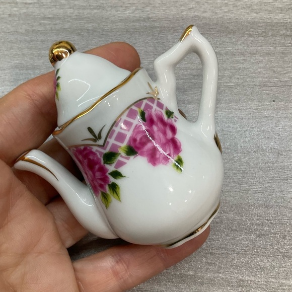 FOUR 1898 MINIATURE TEAPOTS WIYH LIDS - Picture 7 of 11